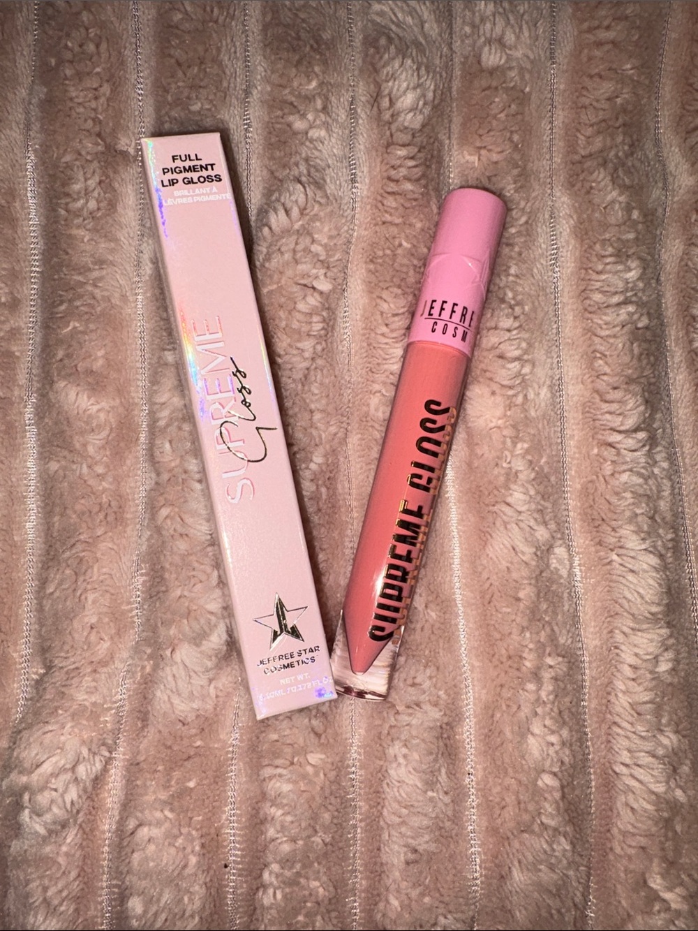 Jeffree Star Supreme Gloss Lip Gloss 714 — Peachy Coral Pink